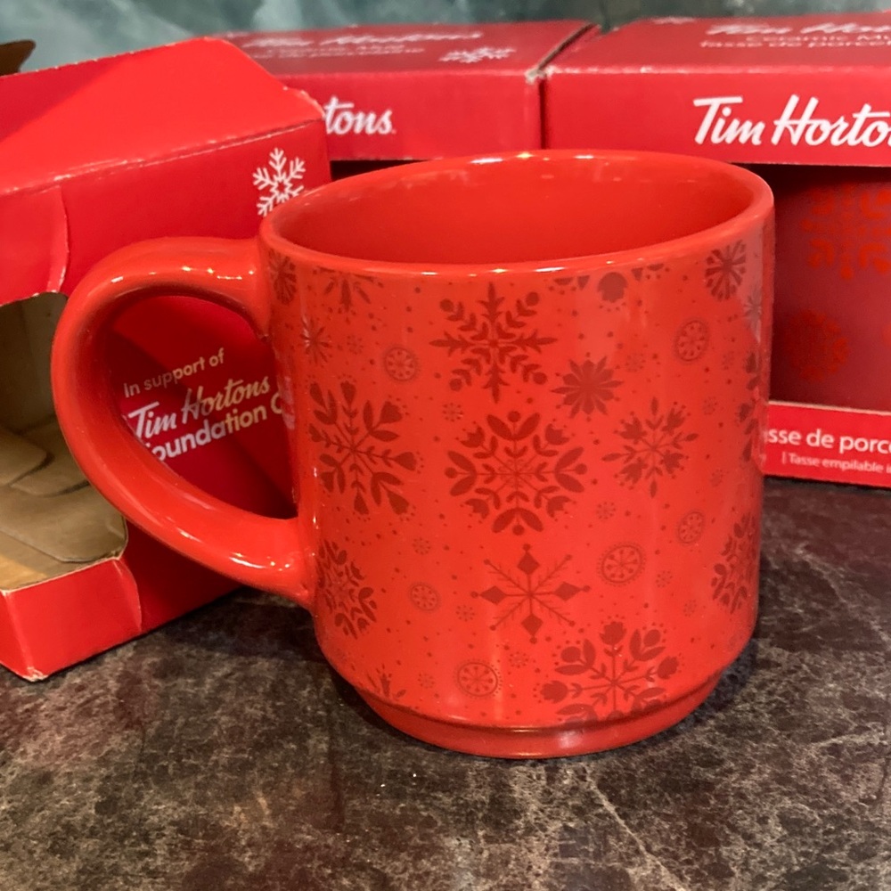 SOLD⭐️Christmas Tim Hortons Red Ceramic Mug - Picture 4 of 5